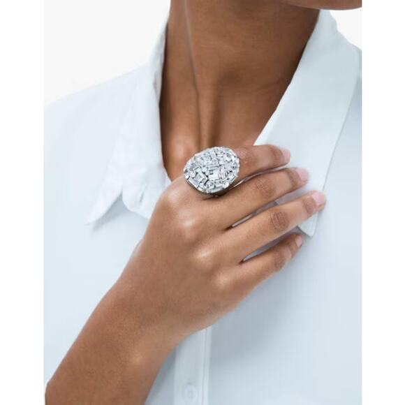 Kate Spade Brilliant Statements Ring Size 5 Baguette Rhinestones Silver‎ Tone - Picture 3 of 10